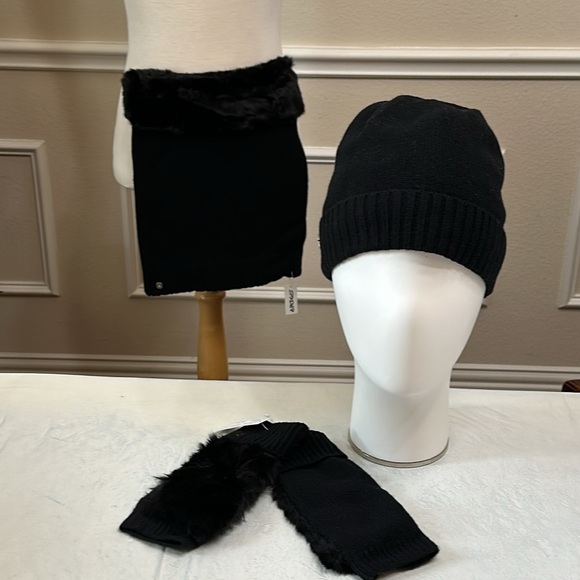 Spyder BEANIE, GLOVE, COWLNECK SCARF - Black - Picture 3 of 15